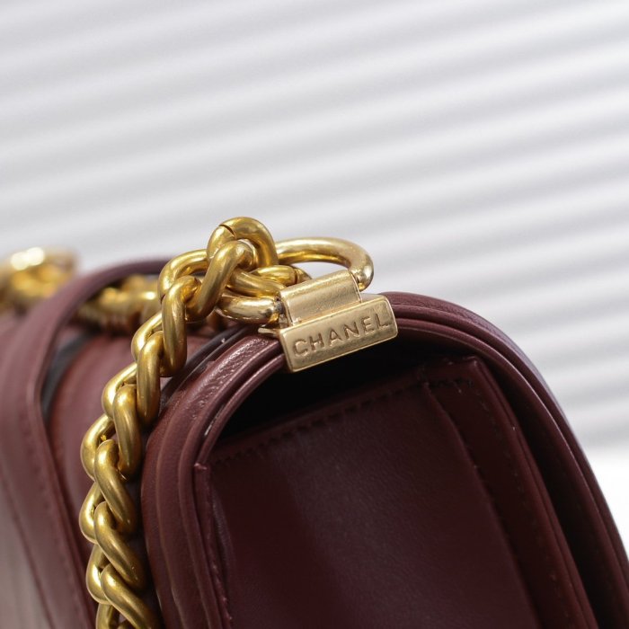 Chanel Womens Bags Crossbody Bag Boy Chanel Handbag
