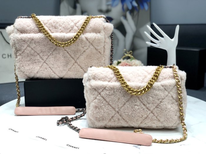 Chanel Womens Bags Chanel 19 Flap Bag