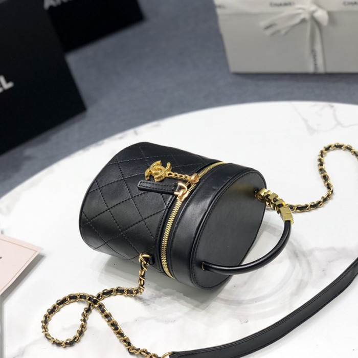 Chanel Womens Bags Crossbody Bucket Bag