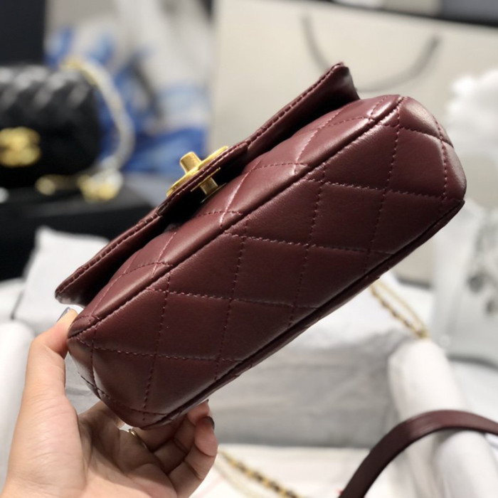 Chanel Womens Bags Flap Bag Calfskin, Crystal Pearls & Gold-Tone Metal Purple