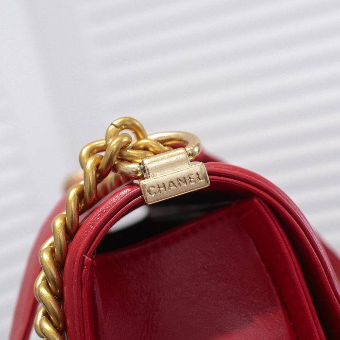 Chanel Womens Bags Crossbody Bag Boy Chanel Handbag