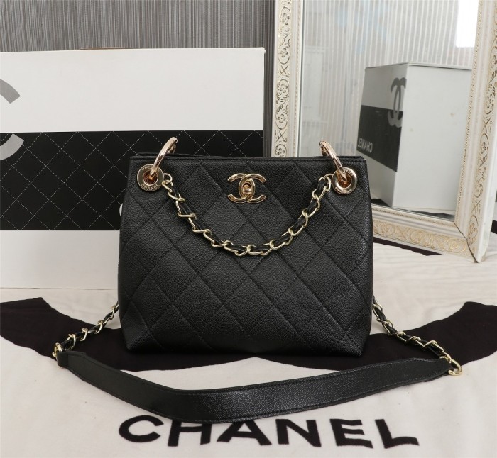Chanel Womens Bags Shoulder Bag
