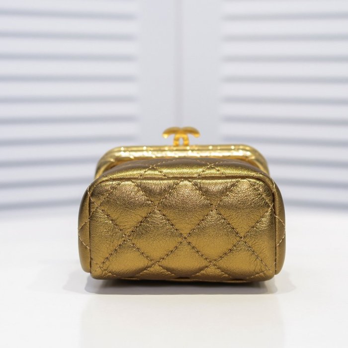Chanel Womens Bags Mini Crossbody Bag