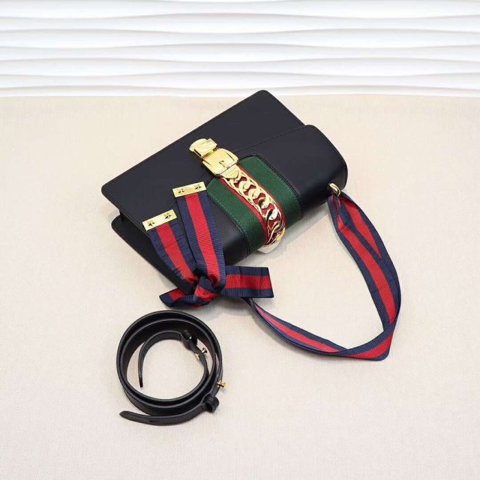 Gucci Womens Bag Sylvie Leather Super Bag ‎