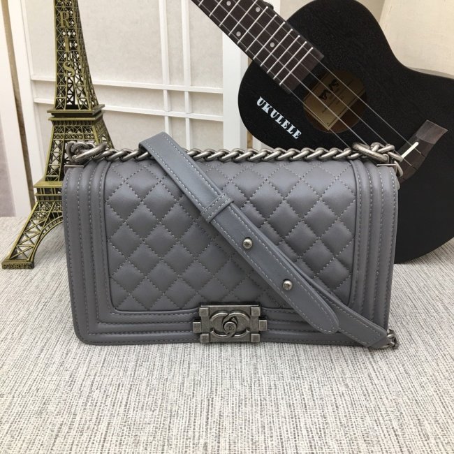 Chanel Womens Bags Crossbody Bag Boy Chanel Handbag Calfskin & Ruthenium-Finish Metal