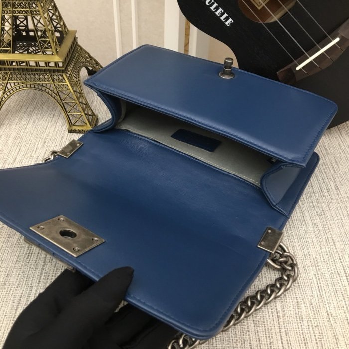 Chanel Womens Bags Crossbody Bag Boy Chanel Handbag Calfskin & Ruthenium-Finish Metal Dark Blue