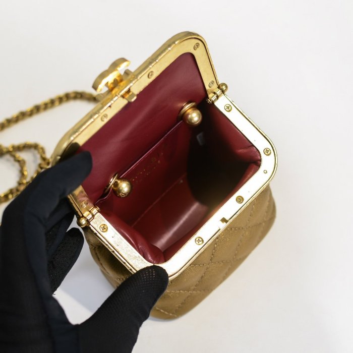 Chanel Womens Bags Mini Crossbody Bag