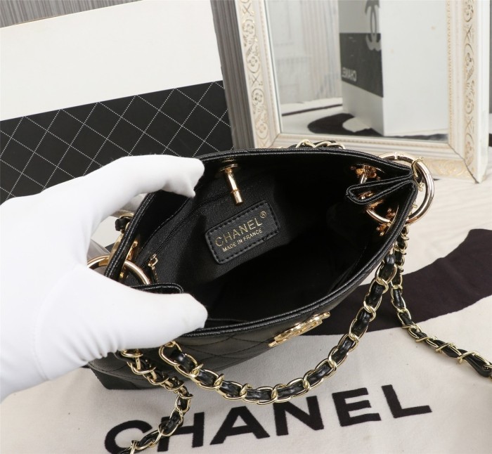 Chanel Womens Bags Shoulder Bag