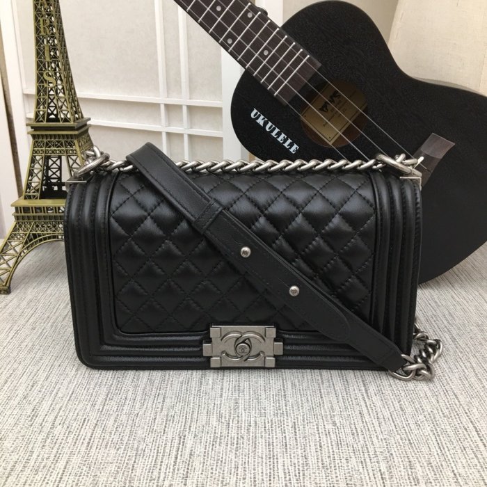 Chanel Womens Bags Crossbody Bag Boy Chanel Handbag Calfskin & Ruthenium-Finish Metal Black