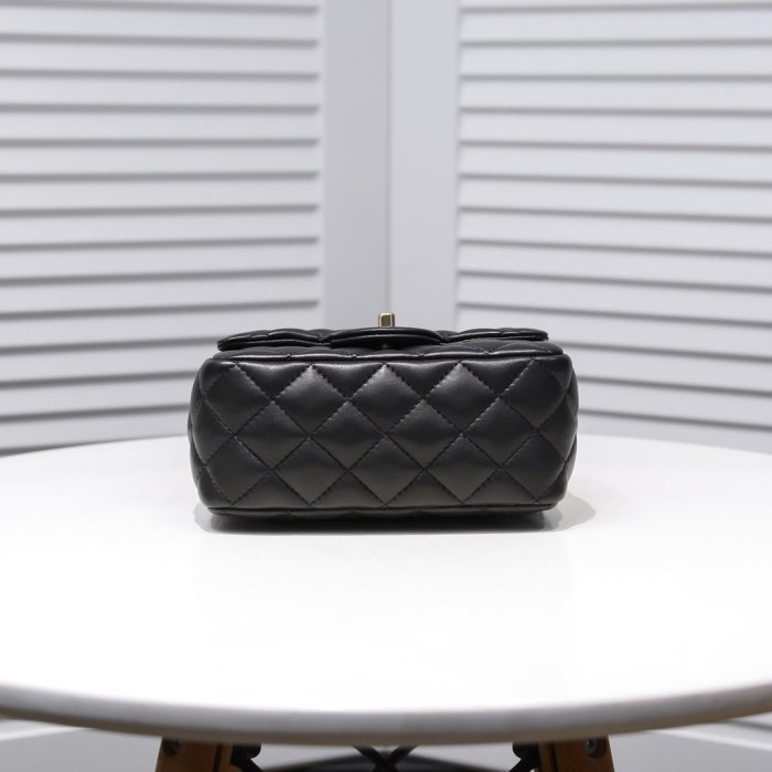 Chanel Womens Bags Crossbody Bag Flap Bag Lambskin & Gold-Tone Metal Black