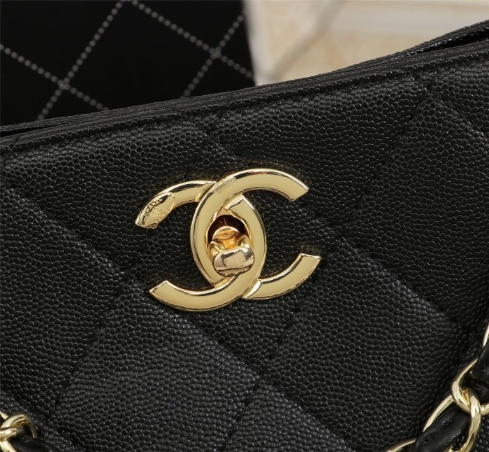 Chanel Womens Bags Shoulder Bag