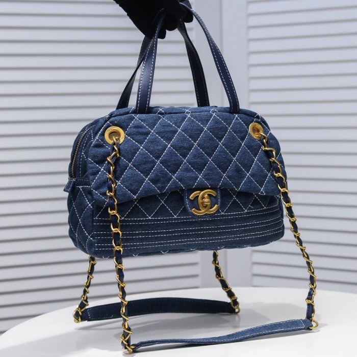 Chanel Womens Bags Shoulder Bag Flap Bag with Top Handle
