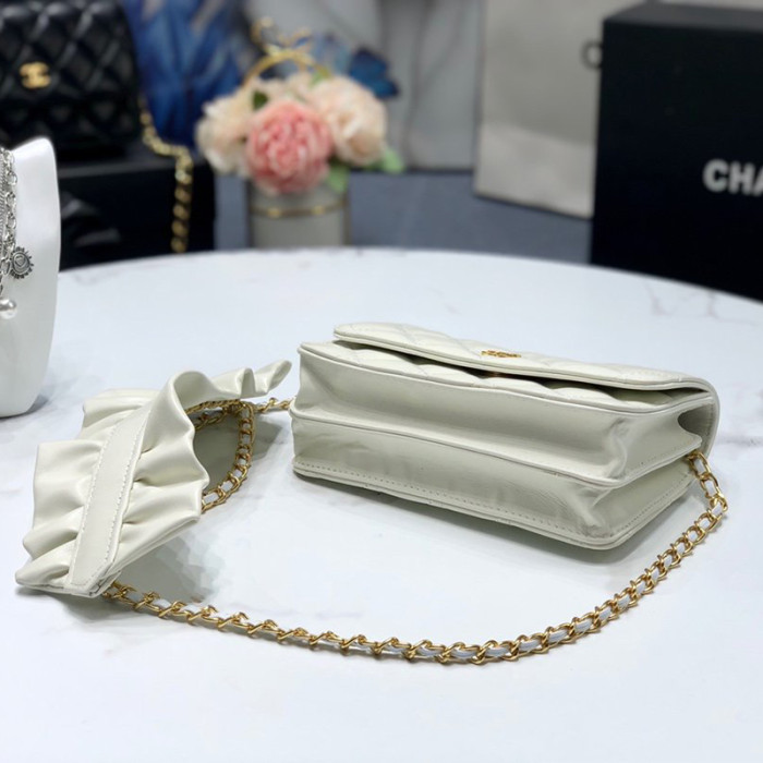 Chanel Womens Bags Crossbody Bag Wallet on Chain Lambskin & Gold-Tone Metal White