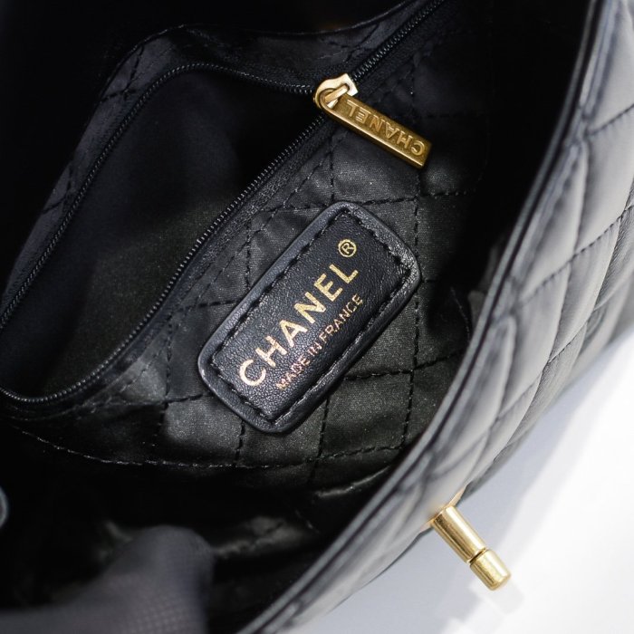 Chanel Womens Bags Shoulder Bag Flap Bag with Top Handle