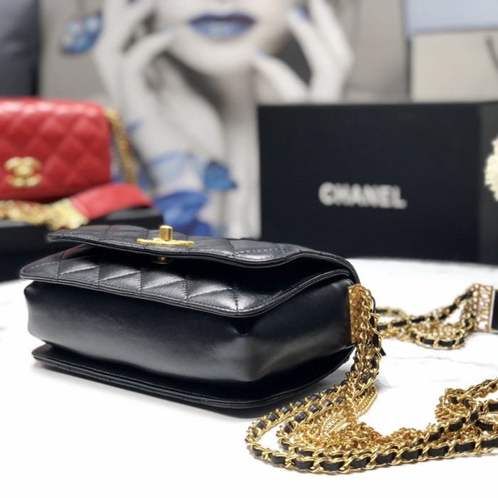 Chanel Womens Bags Crossbody Bag Flap Bag