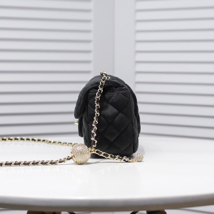 Chanel Womens Bags Shoulder Bag Flap Bag