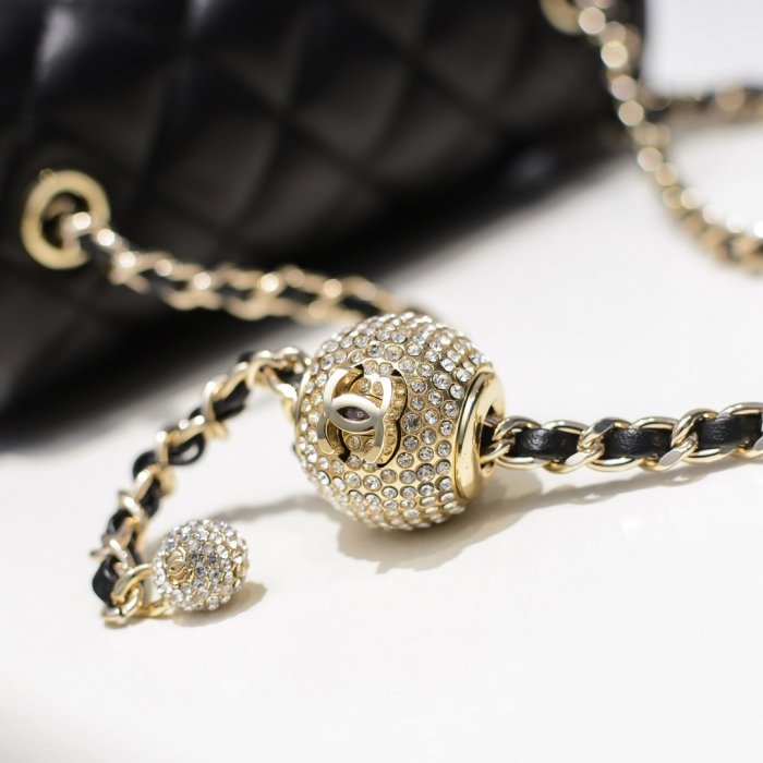 Chanel Womens Bags Crossbody Bag Flap Bag Lambskin & Gold-Tone Metal Black