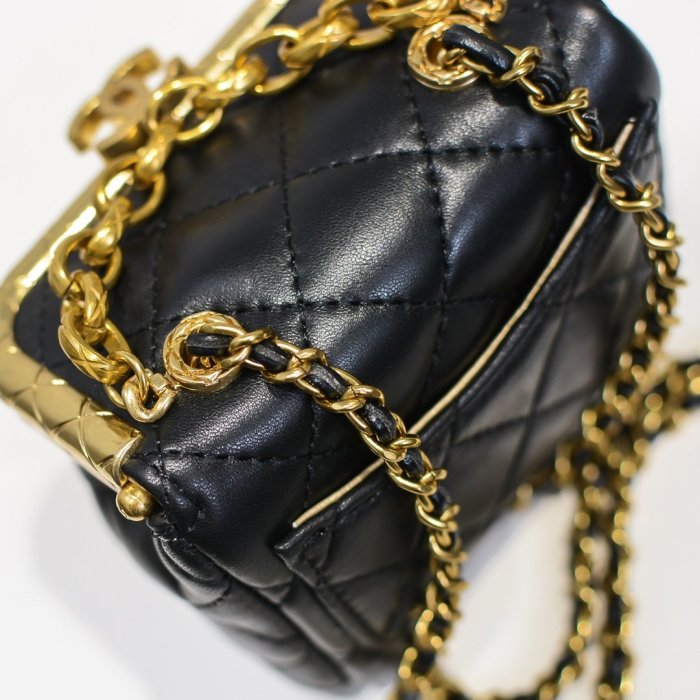 Chanel Womens Bags Mini Crossbody Bag