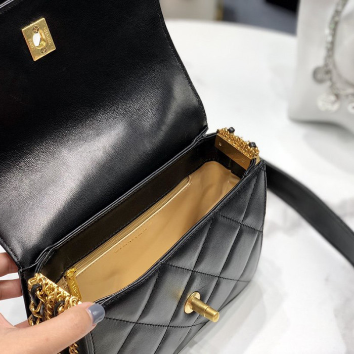 Chanel Womens Bags Crossbody Bag