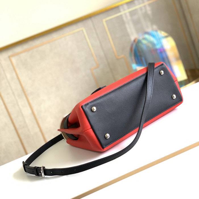 Louis Vuitton Womens Bag LOCKME EVER BB Leather Luxury Brand Shoulder Bags for Women with Original Box M53950