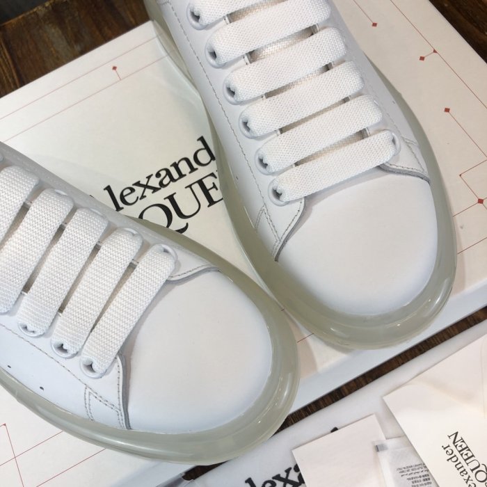 Alexander McQueen Men Shoes Fashion Design Luxury Brand Mens Men's Oversized Sneaker in White/Black with Original Box