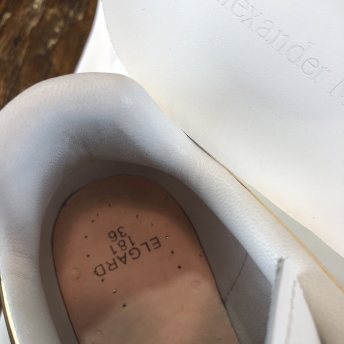 Alexander McQueen Men Shoes Fashion Design Luxury Brand Mens Men's Oversized Sneaker in White/Black with Original Box
