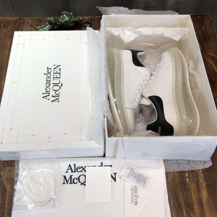 Alexander McQueen Men Shoes Fashion Design Luxury Brand Mens Men's Oversized Sneaker in White/Black with Original Box