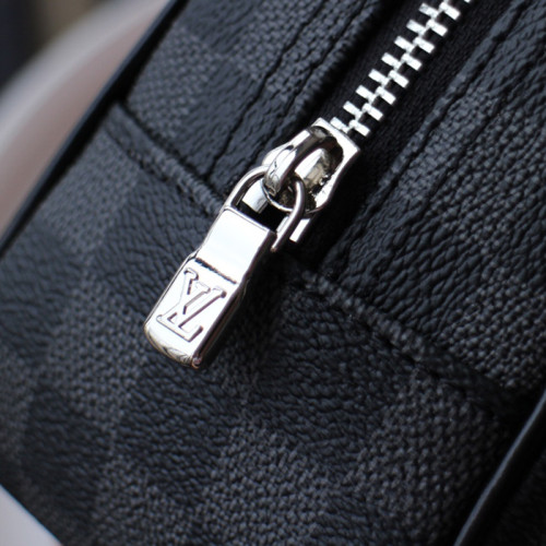 Louis Vuitton Womens Bags Clutch Leather Luxury Brand TOILETRY BAG 25 Monogram Canvas with Original Box