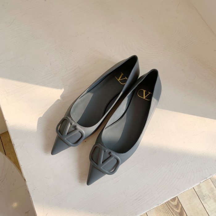 Valentino Women Shoes Mule Flip Flop Sandals VLOGO SIGNATURE CALFSKIN PUMP FLAT with Original Box Luxury Brand