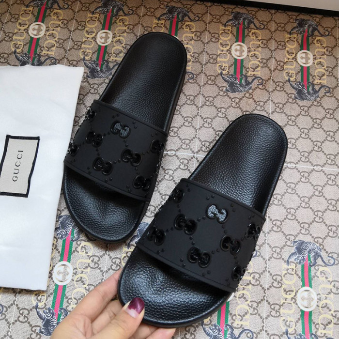 Gucci Mens Shoes Flat Sandals Slippers Luxury Brand Men's rubber GG slide sandal with Original Box