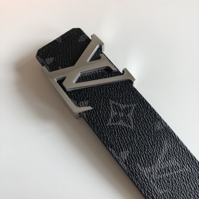 Louis Vuitton Mens Belts Luxury Brand Design LV INITIALES 40MM REVERSIBLE Monogram Eclipse M9043U with Original Box