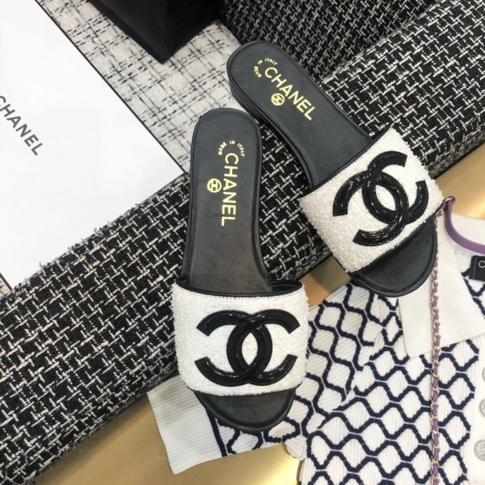 Chanel Womens Shoes Low Heels Mule Slide Sandal