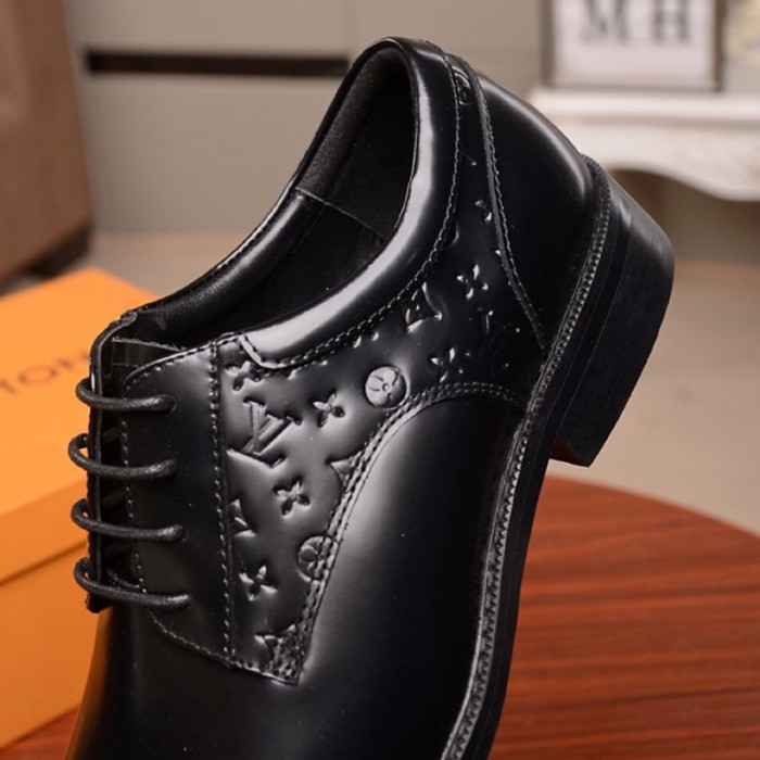 Louis Vuitton Men Shoes Business Luxury Brand LV Dress Shoes with Original Box