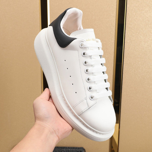 Alexander McQueen Women Shoes Fashion Design Luxury Brand Oversized Sneaker 553680WHGP59061