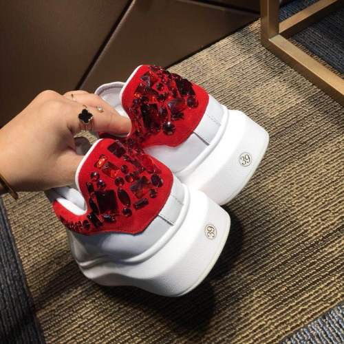 Alexander McQueen Women Shoes Fashion Design Luxury Brand Oversized Sneaker with Original Box