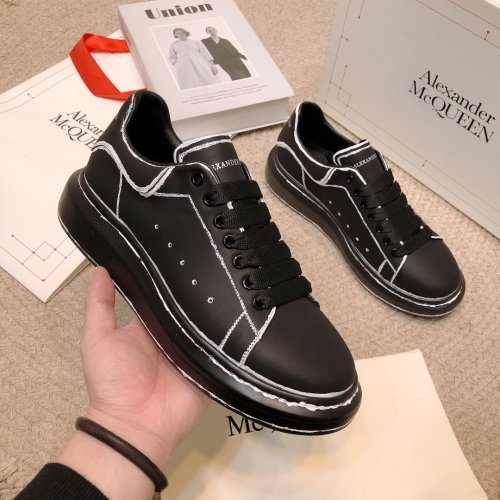 Alexander McQueen Women Shoes Fashion Design Luxury Brand Oversized Sneaker 627867WHYBI1070