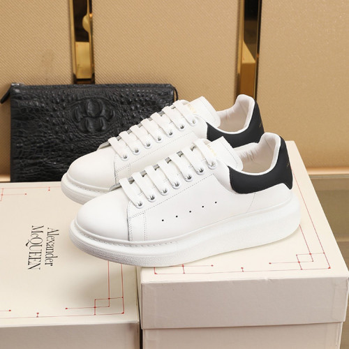 Alexander McQueen Women Shoes Fashion Design Luxury Brand Oversized Sneaker 553680WHGP59061