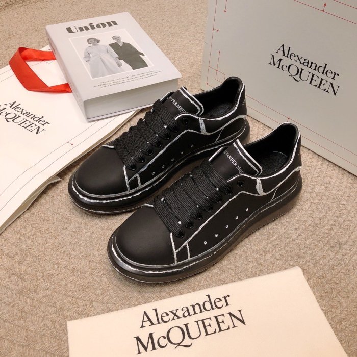 Alexander McQueen Women Shoes Fashion Design Luxury Brand Oversized Sneaker 627867WHYBI1070