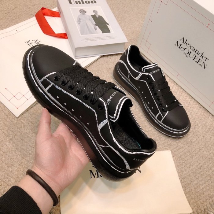 Alexander McQueen Women Shoes Fashion Design Luxury Brand Oversized Sneaker 627867WHYBI1070