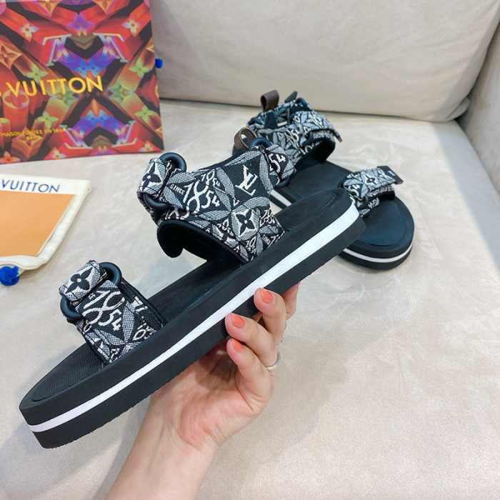 Louis Vuitton Womens Shoes ARCADE FLAT SANDAL