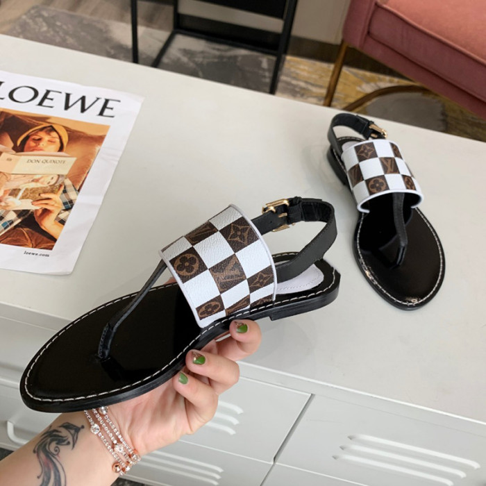Louis Vuitton Womens Shoes STARBOARD FLAT THONG SANDAL