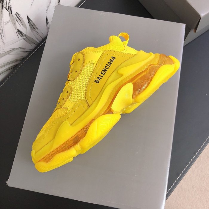 Balenciaga Womens Shoes Triple S Sneaker