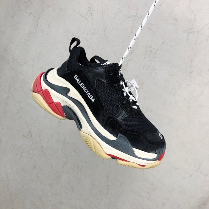 Balenciaga Mens Shoes Triple S Sneaker
