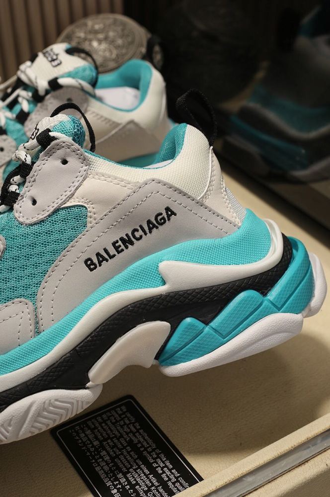 Balenciaga Womens Shoes Breathable Design Sneakers Luxury Brand Triple S Sneaker