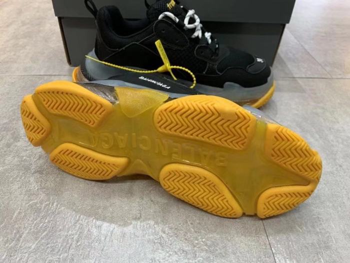 Balenciaga Womens Shoes Breathable Design Sneakers Luxury Brand Triple S Sneaker