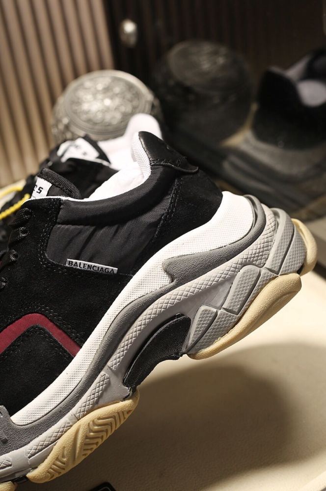 Balenciaga Womens Shoes Breathable Design Sneakers Luxury Brand Triple S Sneaker