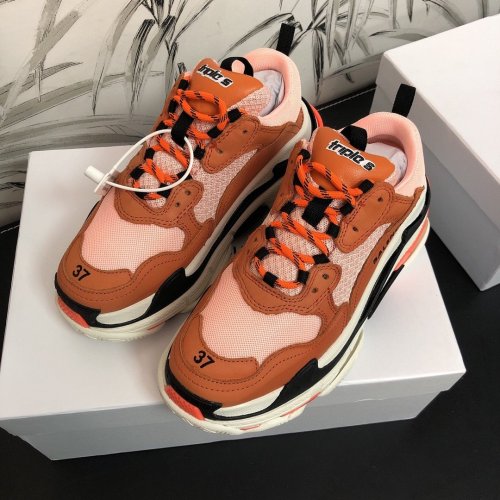 Balenciaga Mens Shoes Triple S Sneaker