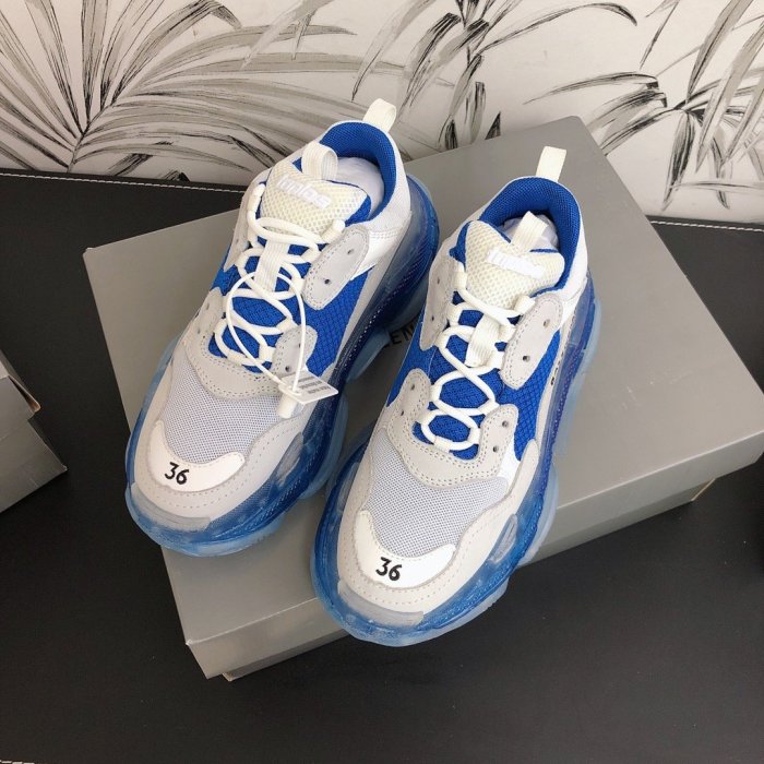 Balenciaga Womens Shoes Triple S Sneaker