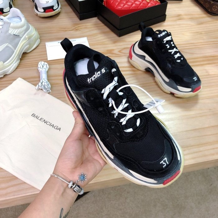 Balenciaga Mens Shoes Triple S Sneaker