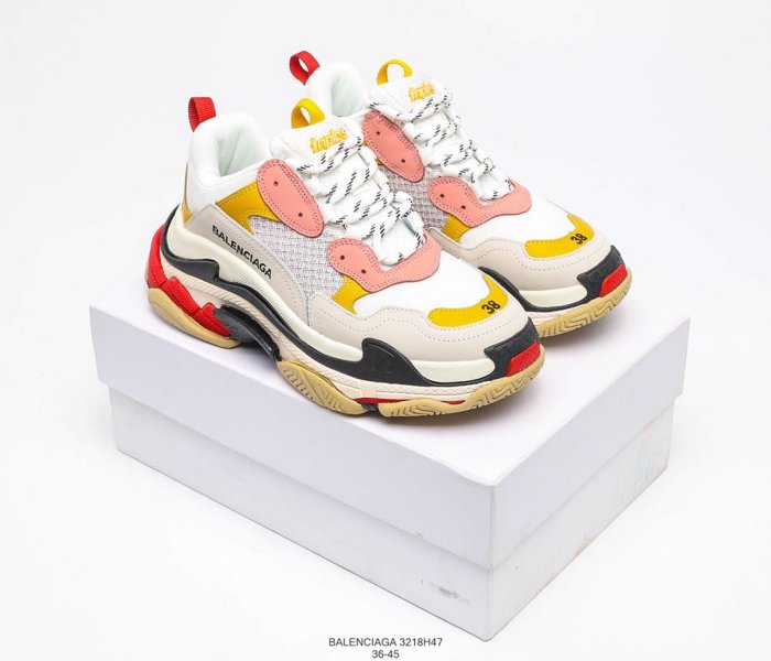 Balenciaga Womens Shoes Breathable Design Sneakers Luxury Brand Triple S Sneaker 3218H47